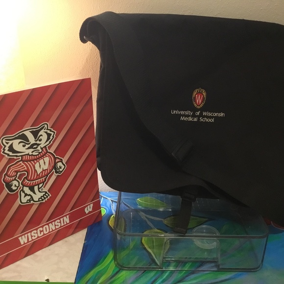 University of Wisconsin Medical School Messenger Bag - Picture 1 of 4